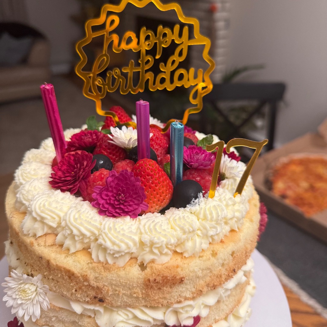 Berry & Flower Naked Cake