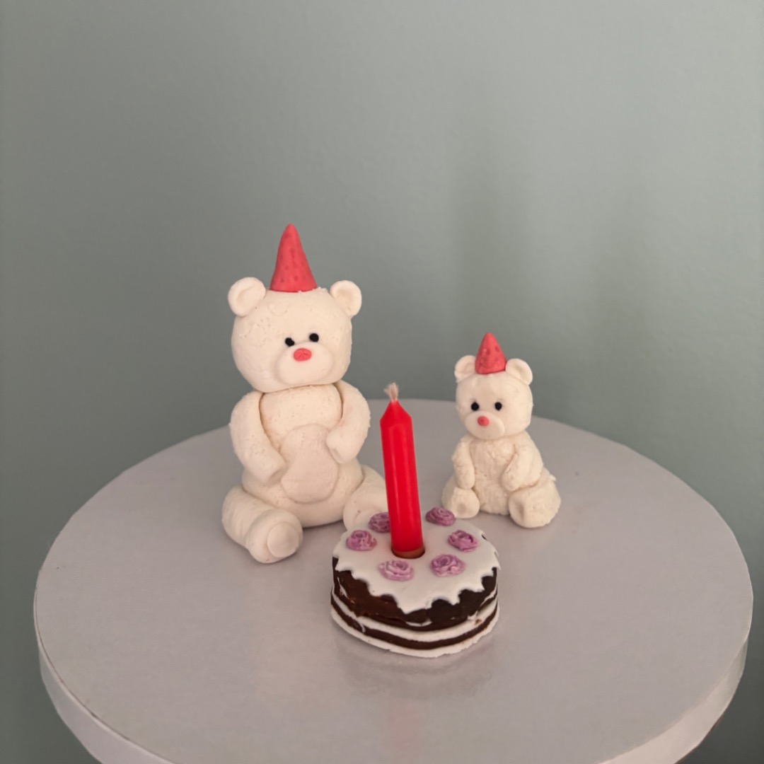 Sugar Bear Figurines