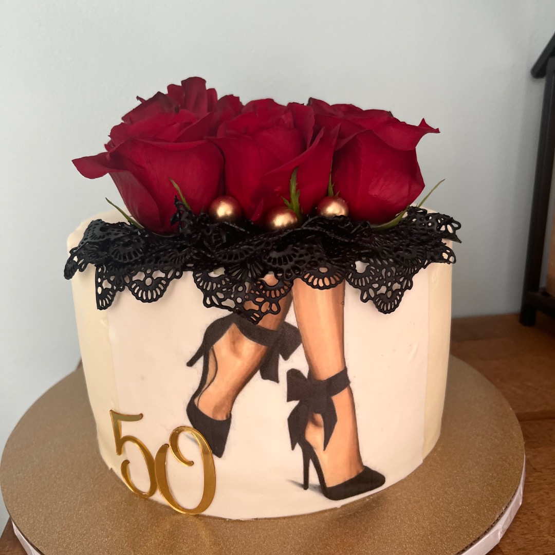Roses & Stilettos Cake